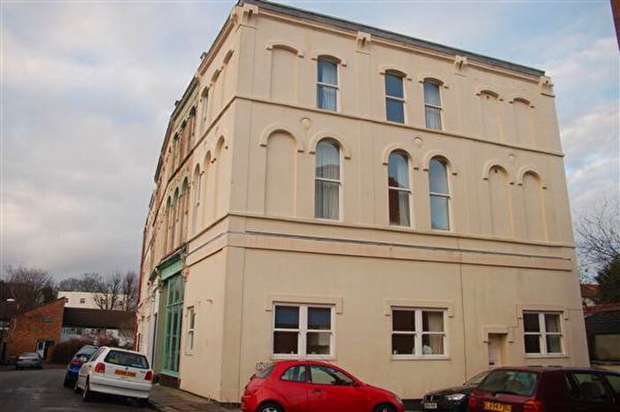 8 Bedroom Terraced House To Rent In Alfred Place, BS2