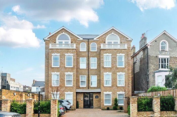 2 Bedroom Penthouse For Sale In Manor Park, London, SE13