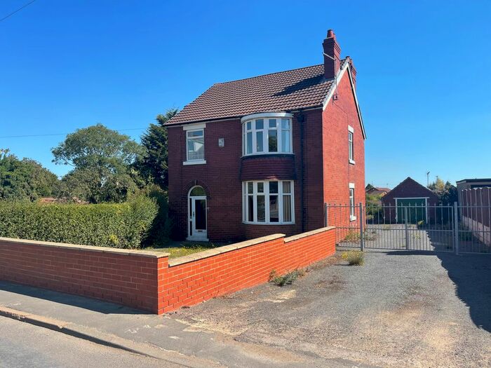 3 Bedroom Detached House For Sale In Womersley Road, Knottingley, WF11