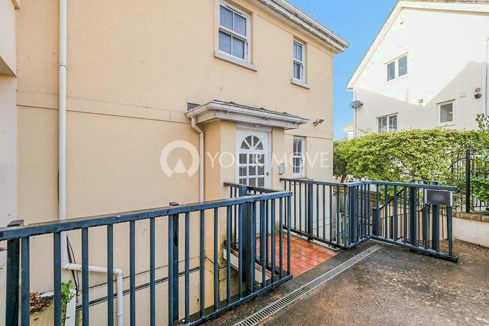 1 Bedroom Flat To Rent In The Tamarisks, 15 Reed Vale, Teignmouth, Devon TQ14