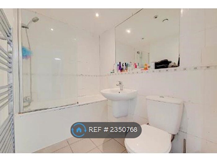 1 Bedroom Flat To Rent In Victoria Road, Barking, IG11