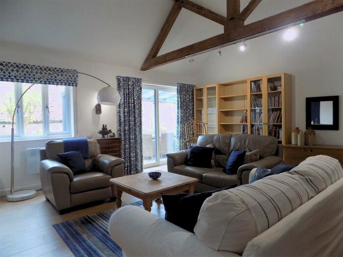 2 Bedroom Barn Conversion For Sale In Main Road, Hawksworth, Nottingham, NG13