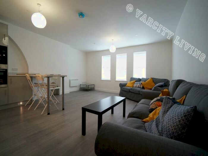 2 Bedroom Apartment To Rent In High Street Apartment, Bangor, Gwynedd, LL57