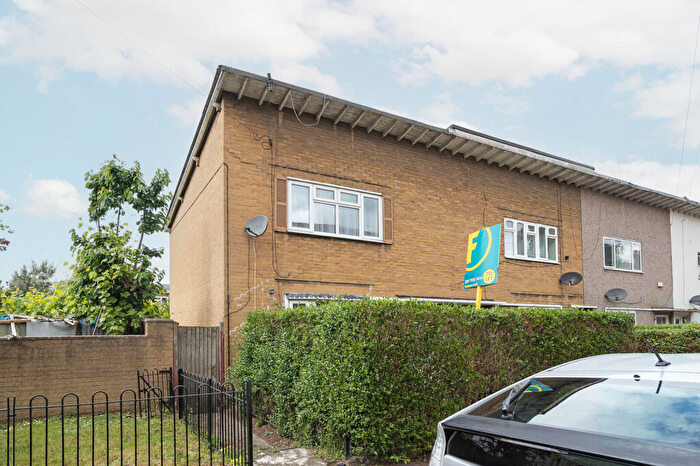 2 Bedroom House To Rent In Duckett Street, , Stepney, London, E1