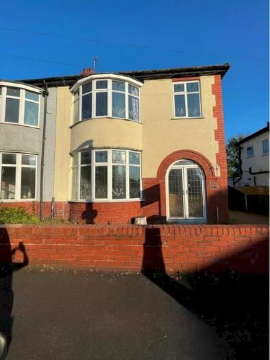 3 Bedroom Semi-Detached House To Rent In Methuen Avenue, Preston, PR2