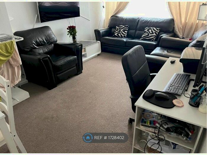 3 Bedroom Terraced House To Rent In Waterman Street, London, SW15