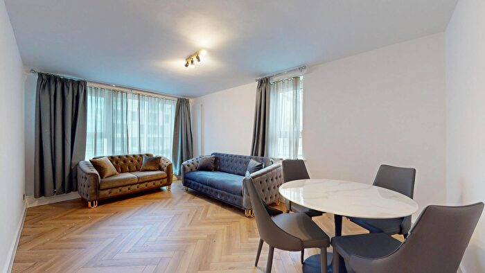 3 Bedroom Flat To Rent In Adelaide Road, London, NW3