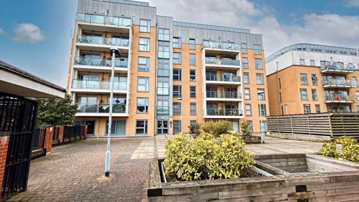 2 Bedroom Flat For Sale In Woolners Way, Stevenage, SG1
