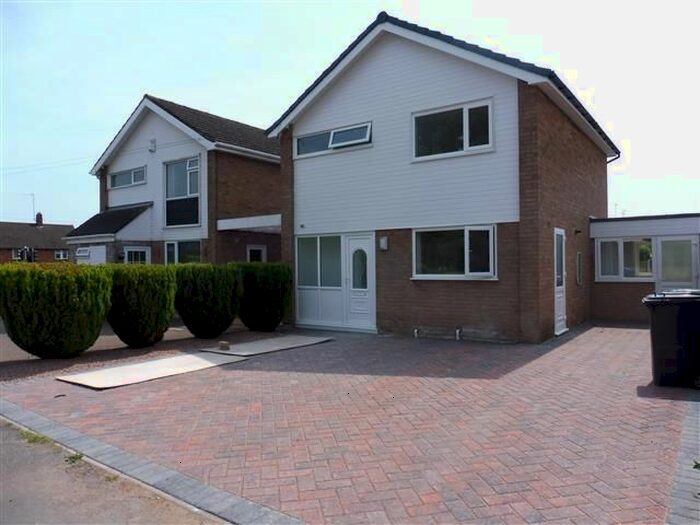 3 Bedroom Property To Rent In Coningsby Drive, Kidderminster DY11