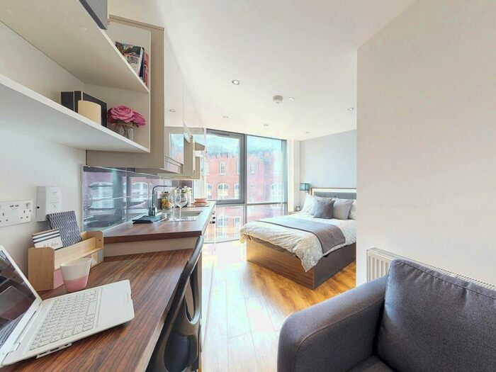 Studio To Rent In Woodhouse Square, Leeds, West Yorkshire, LS3