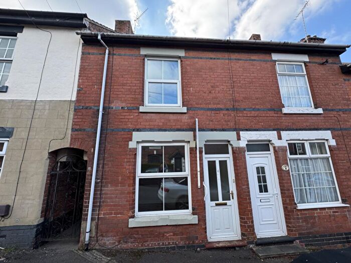3 Bedroom Terraced House For Sale In Stanley Street, Swadlincote, Derbyshire, DE11
