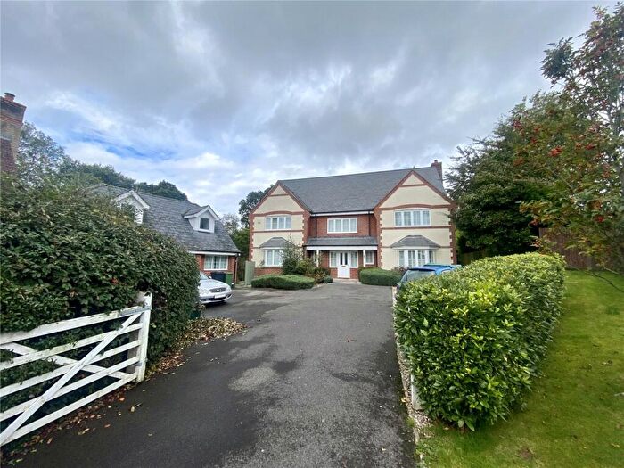 5 Bedroom Detached House To Rent In Knoll Gardens, Newbury, Berkshire, RG20