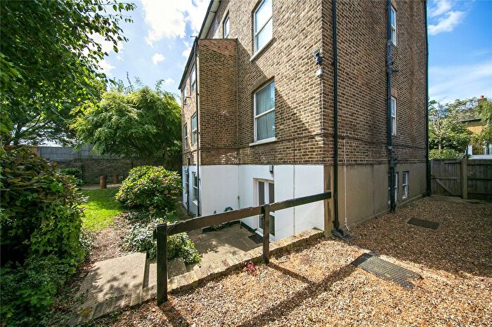 1 Bedroom Flat For Sale In Church Road, Richmond, TW9