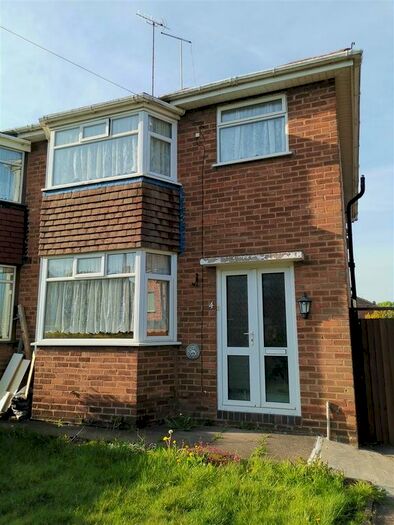 3 Bedroom Property To Rent In Marston Grove, Great Barr, Birmingham, B43