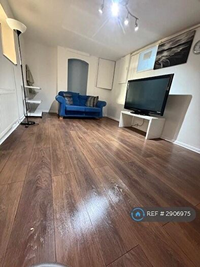2 Bedroom Terraced House To Rent In Semilong Road, Northampton, NN2