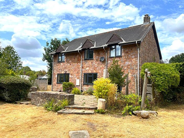 4 Bedroom Detached House For Sale In South Street, Holcombe Rogus, Wellington, TA21