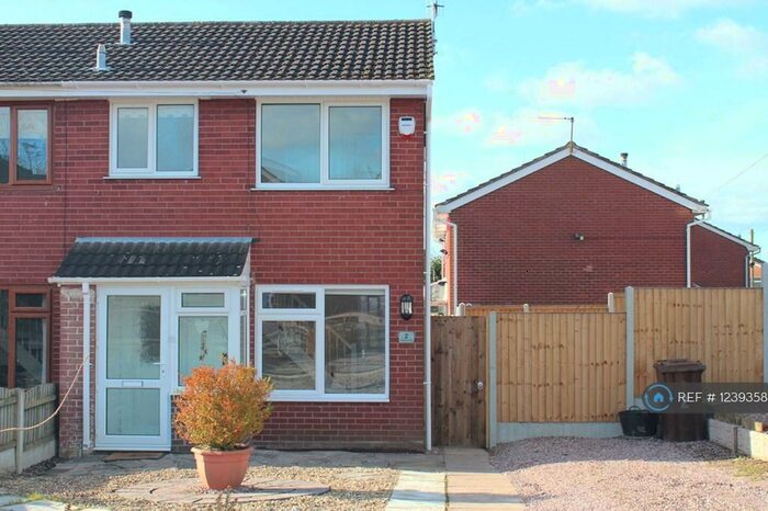 2 Bedroom End Of Terrace House To Rent In Capesthorne Close, Werrington, Stoke-On-Trent, ST9