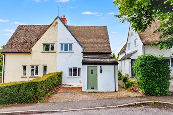 3 Bedroom Semi-Detached House For Sale In Hailey Road, Chipping Norton, OX7