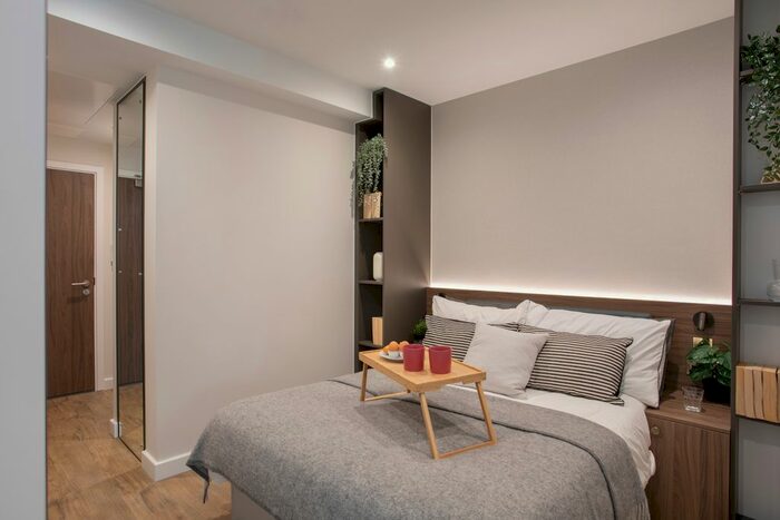 Studio To Rent In College Road, Croydon, CR0