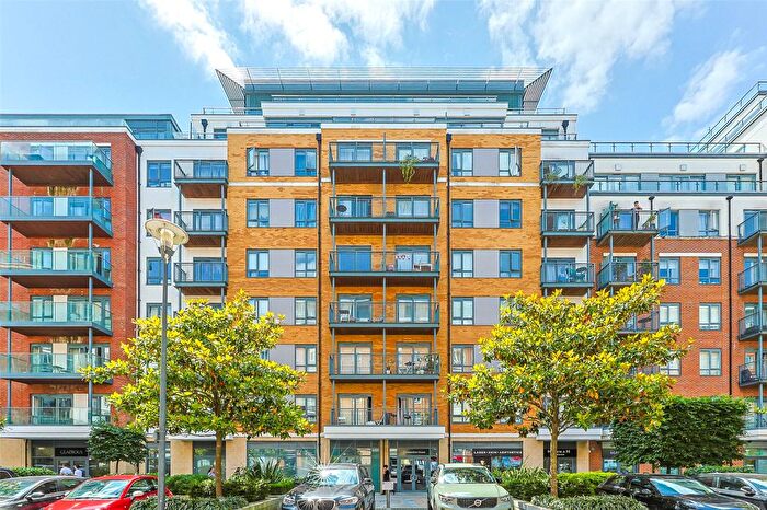 1 Bedroom Flat For Sale In Boulevard Drive, Beaufort Park, Colindale, NW9