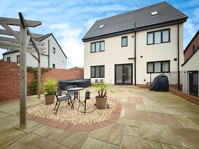 5 Bedroom Detached House For Sale In Clos Thomas, Old St. Mellons, Cardiff, CF3