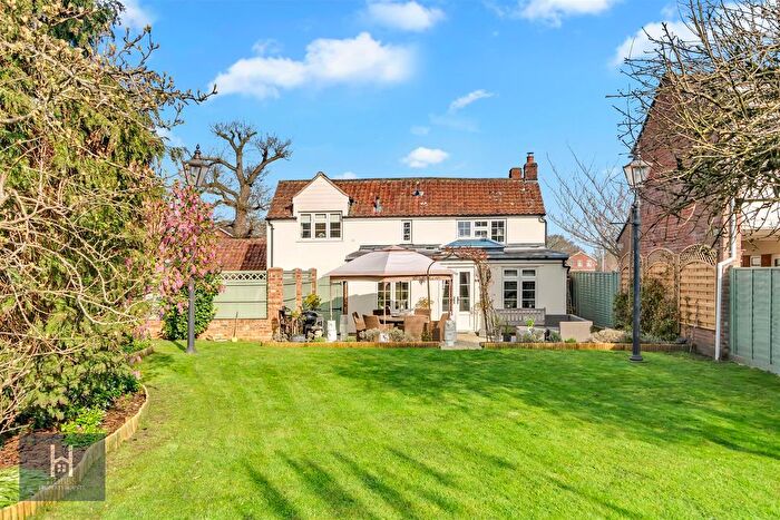 4 Bedroom Detached House For Sale In New Road, Rangeworthy, Bristol, BS37