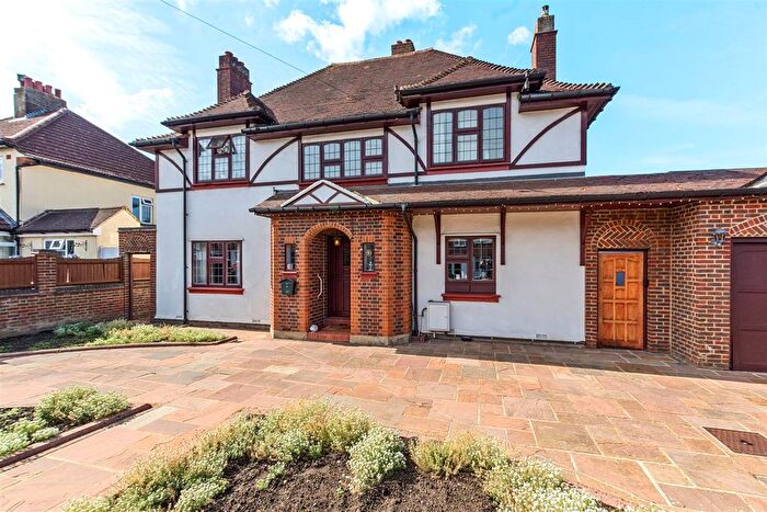 5 Bedroom Detached House For Sale In Lennard Road, Bromley, BR2