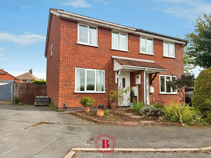3 Bedroom Semi-Detached House For Sale In Hawthorn Drive, Melton Mowbray, LE13