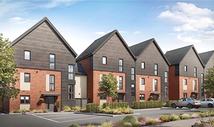 4 Bedroom Property To Rent In Station Road, Hook, Hook, RG27