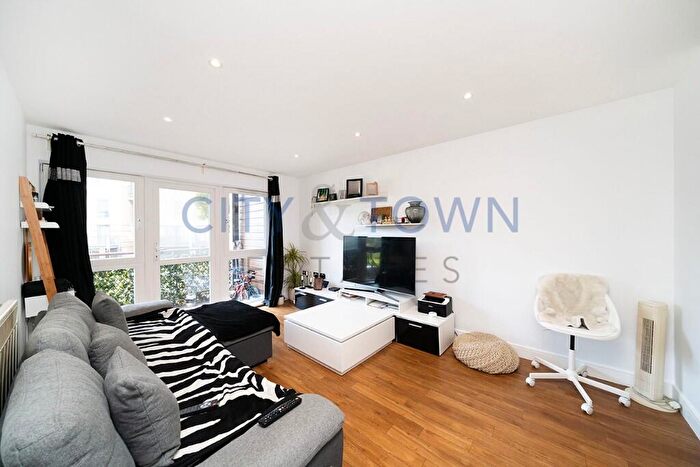 1 Bedroom Apartment For Sale In Harry Zeital Way, London, E5