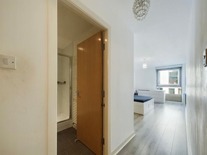 2 Bedroom Flat To Rent In Albion Street, Glasgow, G1