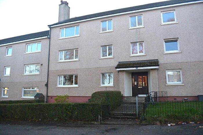 3 Bedroom Flat To Rent In Cloan Avenue, Glasgow, G15