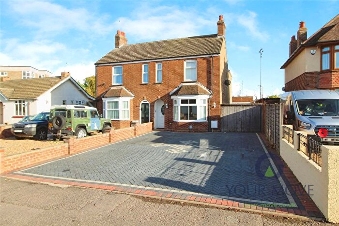 3 Bedroom Semi-Detached House For Sale In Bedford Road, Wootton, Bedford, Bedfordshire, MK43