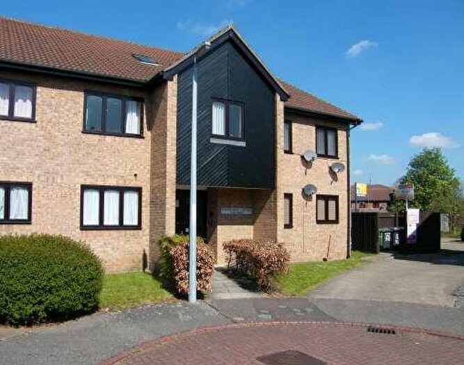 2 Bedroom Flat To Rent In Hadrians Court, Peterborough, Cambridgeshire, PE2