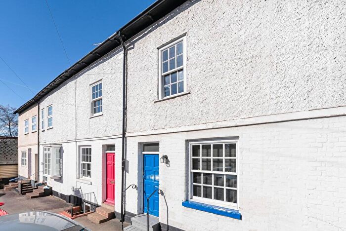 2 Bedroom Terraced House For Sale In Port Hill, Hertford, SG14