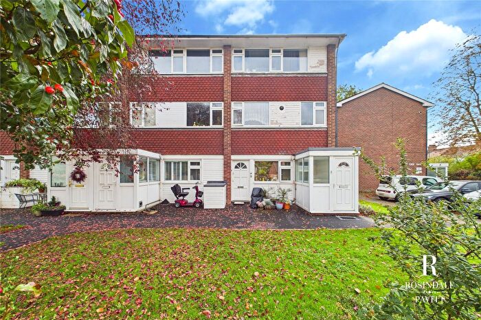 2 Bedroom Maisonette For Sale In The Elms, Croydon Road, Wallington, SM6