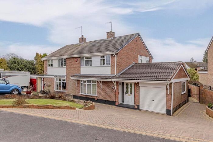 3 Bedroom Semi Detached House For Sale In Fairway, Stoke On Trent, ST4