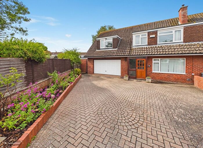 4 Bedroom Semi Detached House For Sale In Holford Road, Bridgwater, TA6