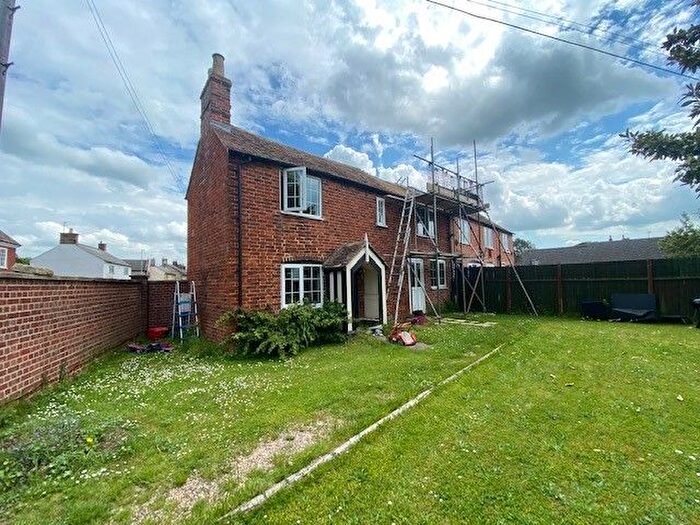 2 Bedroom Semi-Detached House To Rent In Cambridge Street, Godmanchester, PE29