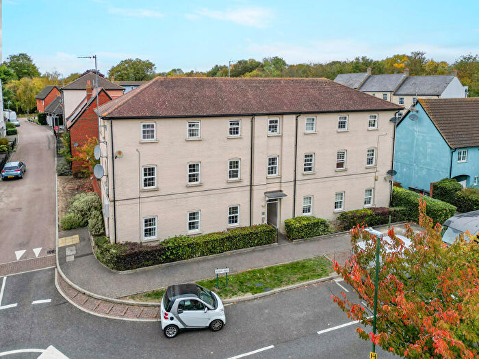 2 Bedroom Flat For Sale In Abell Way, Chancellor Park, Chelmsford, CM2