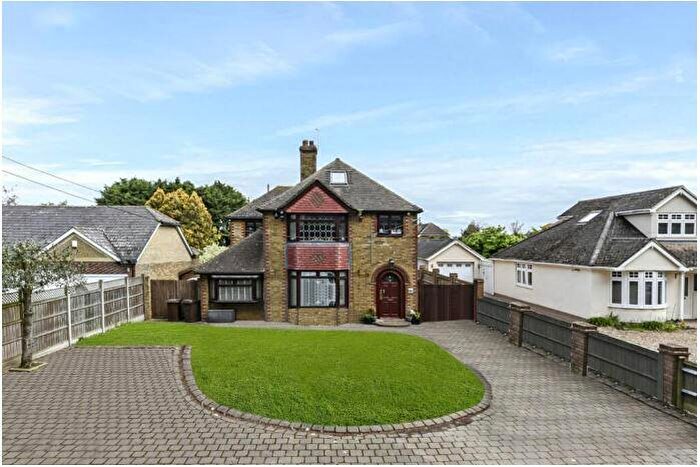 5 Bedroom House To Rent In Wallbridge Lane, Upchurch, ME8