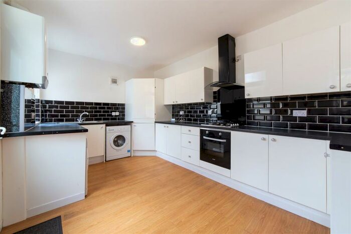 7 Bedroom Terraced House To Rent In &#;pppw - Simonside Terrace, Heaton, NE6