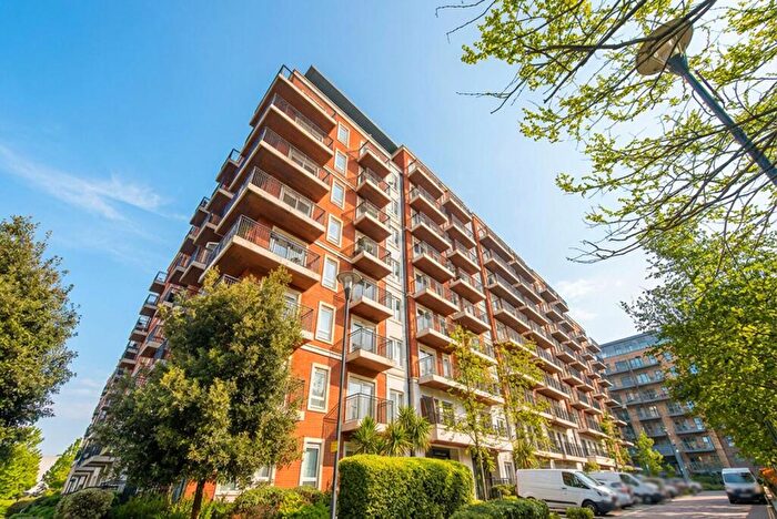 1 Bedroom Flat For Sale In Beaufort Square, Colindale, London, NW9