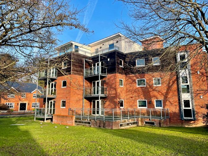 2 Bedroom Apartment For Sale In Alexander Lane, Hutton, Brentwood, CM13