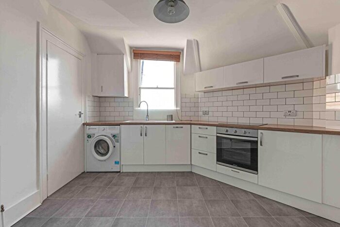 1 Bedroom Flat To Rent In Fransfield Grove, Sydenham, SE26
