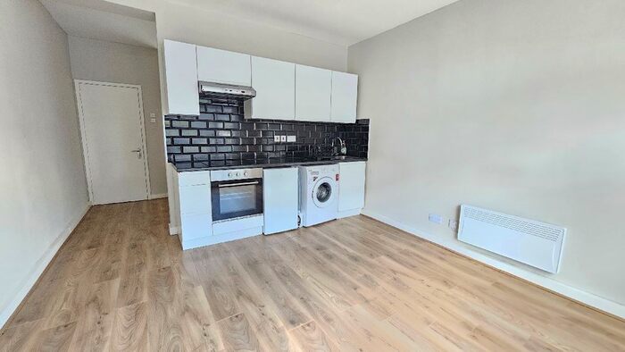 1 Bedroom Flat To Rent In Hackney Road, London, Haggerston, E2