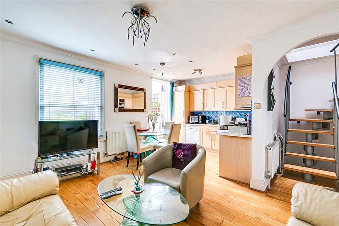 4 Bedroom Maisonette To Rent In Sutherland Avenue, London, W9