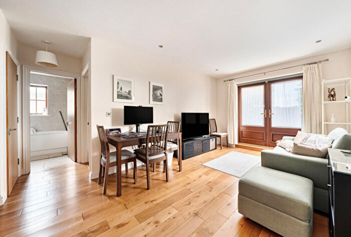 1 Bedroom Apartment For Sale In Raleigh Park Road, Oxford, Oxfordshire, OX2