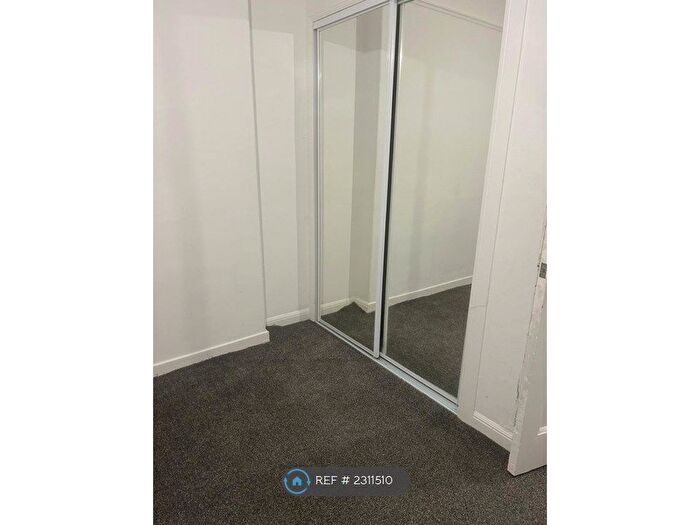 2 Bedroom Flat To Rent In Stuart Street, Old Kilpatrick, G60