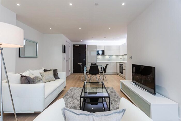 1 Bedroom Apartment To Rent In Heritage Tower, East Ferry Road, Canary Wharf, London, E14